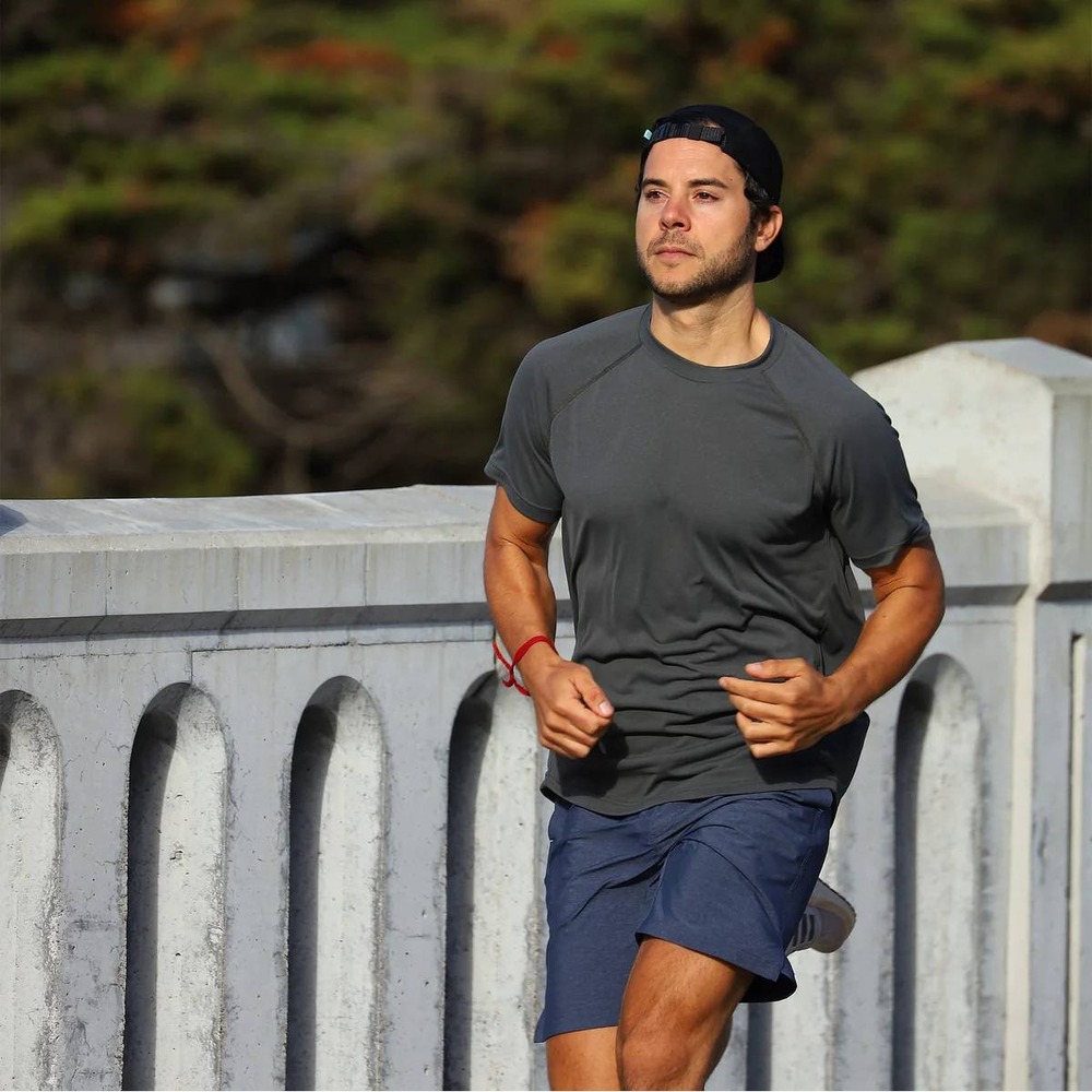 Myles Apparel Coal Activewear Tee Athletic Running Gym Shirt M